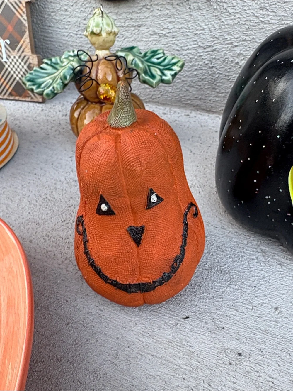 Primitive Halloween set - Wooden Cat Shelf Sitter & Pumpkin Plate etc